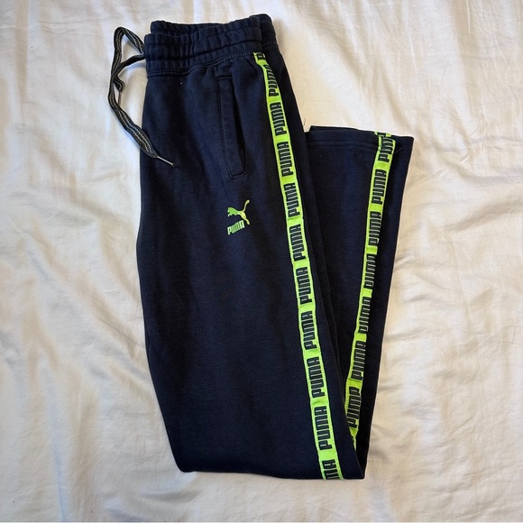 Puma Kids XL (14-16)Black Joggers with Neon Green Accents - Picture 6 of 7